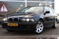 BMW 5-serie Touring - 520i Edition e39 / Youngtimer / Zeer netjes / 2003 - 1 - Thumbnail