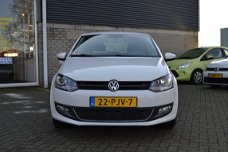 Volkswagen Polo - 1.2 TSI Highline 105 PK 6 BAK / 5 DEURS / AIRCO / CRUISE / LMV