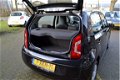 Volkswagen Up! - 1.0 move up BlueMotion 5 DEURS / NAVI / AIRCO / DEALER ONDERHOUDEN - 1 - Thumbnail