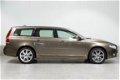 Volvo V70 - D5 Intellisafe Leder Navigatie Afn.Trekhaak 215pk - 1 - Thumbnail