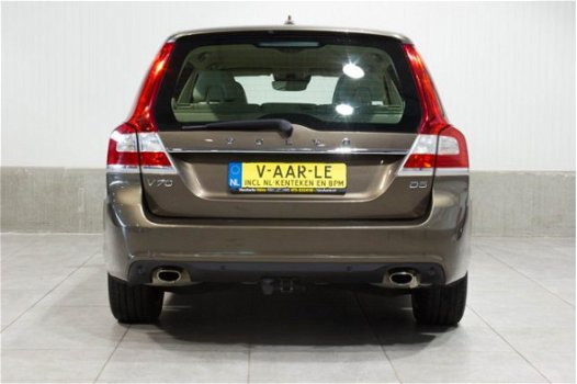 Volvo V70 - D5 Intellisafe Leder Navigatie Afn.Trekhaak 215pk - 1