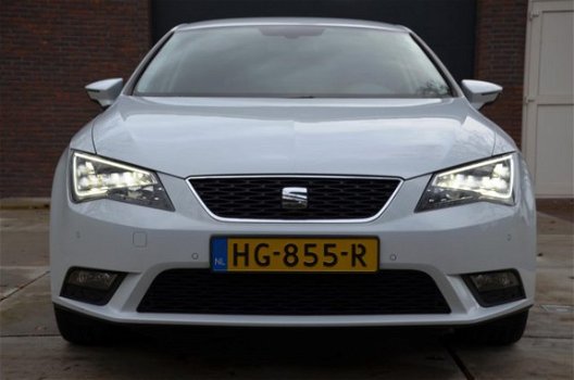 Seat Leon - 1.6 TDI Style Connect Ecomotive Xenon/Pdc/Ecc/Navi/LMV 18 Inch/Achteruitrijcamera - 1