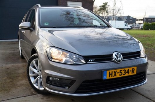 Volkswagen Golf Variant - 1.6 TDI Connected Series R-Line Automaat/Navi/Ecc/Pdc/Cr-Controle/Stoelver - 1