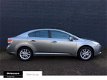 Toyota Avensis - 2.0 VVTi Business (Navigatie - Parkeerhulpcamera - Afneembare trekhaak) - 1 - Thumbnail