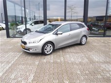 Kia cee'd Sportswagon - 1.6 GDI ComfortLine Camera Cruise controle en trekhaak