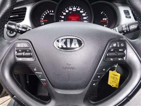 Kia cee'd Sportswagon - 1.6 GDI ComfortLine Camera Cruise controle en trekhaak - 1