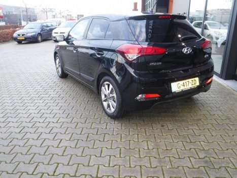 Hyundai i20 - PDC Cruise Controle enz. Bovag garantie - 1