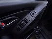Hyundai ix35 - 2.0i 4WD i-Catcher Uniek / Navi / PDC / Cruise control / keyless Entry / Panoramadak - 1 - Thumbnail