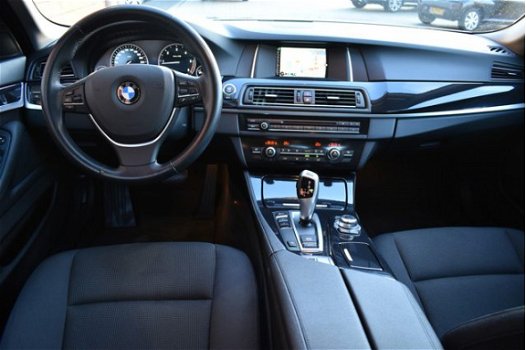 BMW 5-serie - 518d Automaat Business Navigatie/Xenon - 1