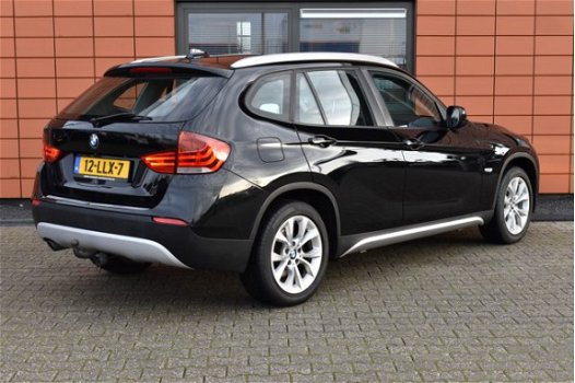 BMW X1 - sDrive18i Executive Leder/Navigatie/Xenon - 1