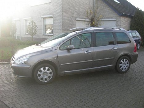 Peugeot 307 SW - 1.6 16V Pack nieuwe apk tot 03-02-2021 - 1