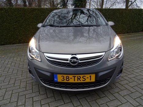 Opel Corsa - 1.4 EDITION AIRCO LICHTMETAAL TREKHAAK - 1