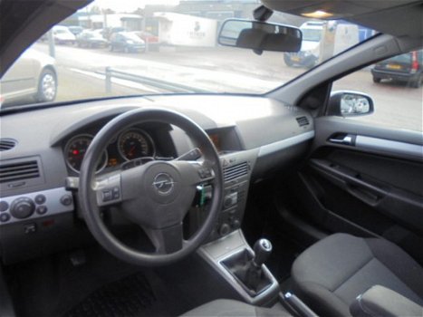 Opel Astra Wagon - 1.6 Edition PDC. Airco. Cruise. LPG. Elek. Pakket. Trekhaak - 1