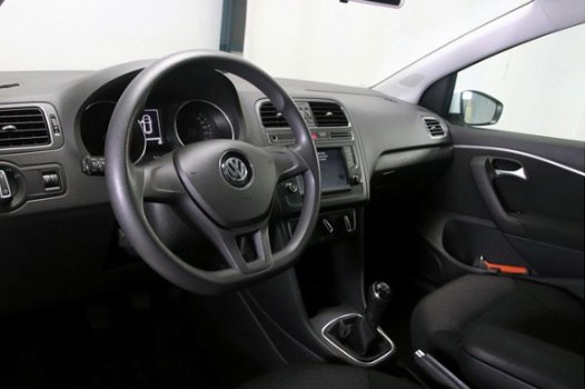 Volkswagen Polo - 1.2 TSI Comfortline Navigatie Airco Cruise Control Bluetooth 200x Vw-Audi-Seat-Sko - 1