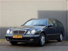 Mercedes-Benz E-klasse Combi - 240 Avantgarde Select BIJTELLINGSVRIENDELIJK STOELVERWARMIING LEER RI