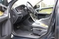 Volvo XC60 - 2.4D AWD Geartr. AUT Momentum LEER/NAVI/PAN.DAK/CLIMA/CRUISE/PDC/DEALERONDERHOUDEN - 1 - Thumbnail