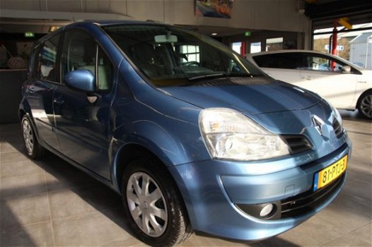 Renault Modus - GRAND TCE 100 NIGHT en DAY TREKHAAK - 1