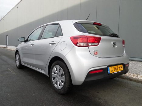 Kia Rio - 1.2 CVVT ComfortPlusLine Navigator - 1