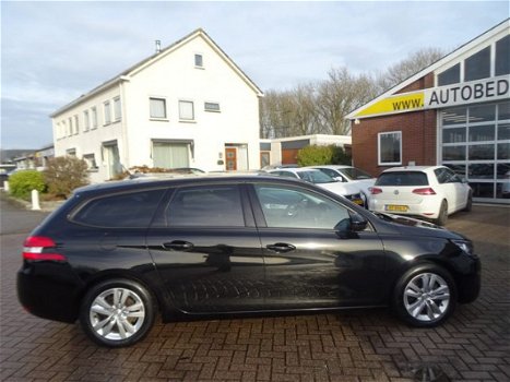 Peugeot 308 SW - 1.6 BlueHDI Executive Pack Pano-Dak, Leer, trekhaak, +Winterbanden - 1