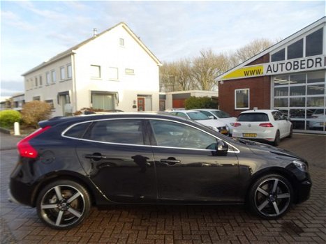 Volvo V40 - 2.0 D4 190pk R-Design Bns 18''Lmv , Navi, Camera, Led, Pdc - 1