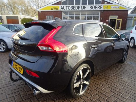 Volvo V40 - 2.0 D4 190pk R-Design Bns 18''Lmv , Navi, Camera, Led, Pdc - 1