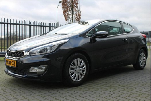 Kia Pro cee'd - 1.6 GDI Business Pack / 135 PK / 1e Eigenaar / Navigatie / Achteruitrijcamera / Deal - 1