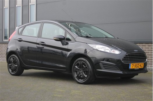 Ford Fiesta - 1.0 Style / Navigatie / 1e eigenaar / dealer onderhouden - 1