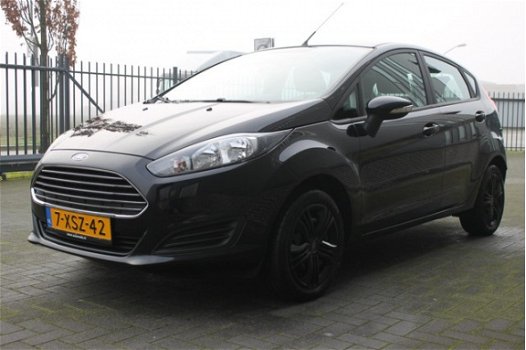 Ford Fiesta - 1.0 Style / Navigatie / 1e eigenaar / dealer onderhouden - 1