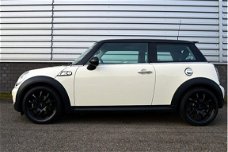 Mini Mini Cooper - 1.6 S RIJKLAAR PRIJS-GARANTIE Navigatie Airco