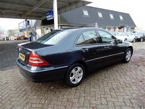 Mercedes-Benz C-klasse - 200 CDI Elegance Hele mooie auto - 1