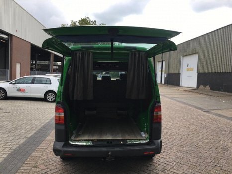 Volkswagen Transporter - 2.5 TDI 340 Trendline DC * Airco * 2006 * 96KW=131PK * 6Bak * APK 10-7-2020 - 1