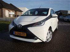 Toyota Aygo - 1.0 VVT-i x-sport navi camera