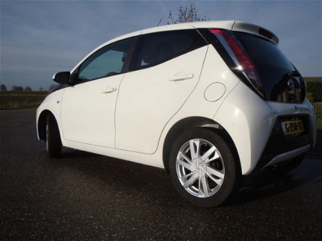 Toyota Aygo - 1.0 VVT-i x-sport navi camera - 1