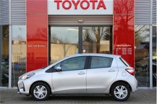 Toyota Yaris - 1.5 VVT-i Aspiration *NAVIGATIE / LM VELGEN / CRUISE CONTROL