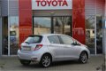 Toyota Yaris - 1.3 VVT-i Dynamic *AUTOMAAT / NAVIGATIE / PARKEERCAMERA - 1 - Thumbnail