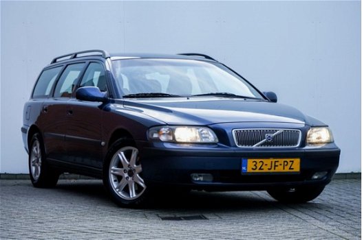 Volvo V70 - 2.4 Comfort Line 2002 Automaat Youngtimer - 1