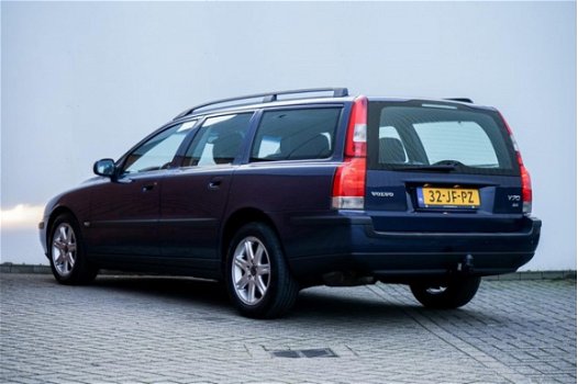 Volvo V70 - 2.4 Comfort Line 2002 Automaat Youngtimer - 1