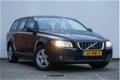 Volvo V70 - 2.0 Kinetic 2009 dealer onderhouden - 1 - Thumbnail