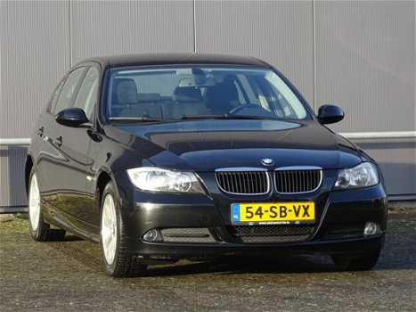 BMW 3-serie - 318i KEURIGE AUTO (bj2005) - 1