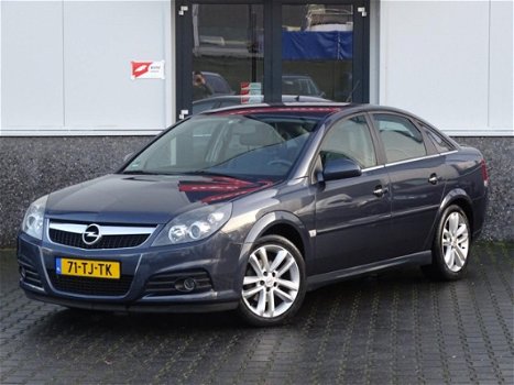 Opel Vectra GTS - 1.8-16V Sport KEURIGE AUTO APK 2020 (bj2006) - 1