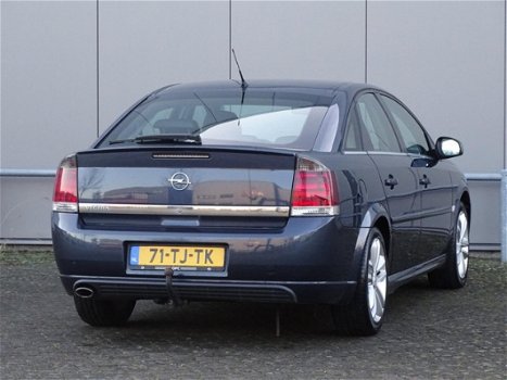 Opel Vectra GTS - 1.8-16V Sport KEURIGE AUTO APK 2020 (bj2006) - 1