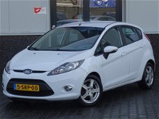 Ford Fiesta - 1.6 TDCi ECOnetic Lease Trend KEURIGE AUTO APK 2020 (bj2011)