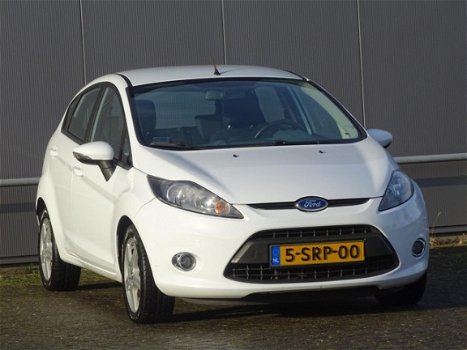 Ford Fiesta - 1.6 TDCi ECOnetic Lease Trend KEURIGE AUTO APK 2020 (bj2011) - 1