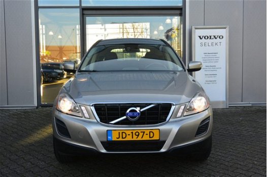 Volvo XC60 - 2.0 D3 5-cil 163PK / Full Map Navi / Trekhaak / High performance audio / Climatronic / - 1