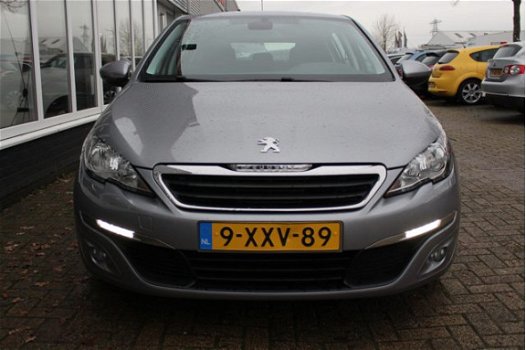 Peugeot 308 - 1.2 e-THP 111 PK Blue Lease Navi/Clima/Trekhaak Nieuwstaat - 1