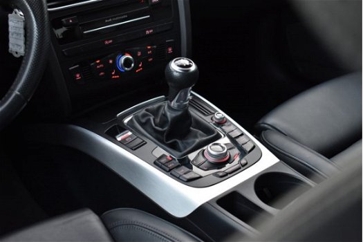 Audi A4 Avant - 2.0 TDI 150PK Sport Edition S-Line, Xenon, Leder, 19 Inch Velgen, Stoelverwarming - 1