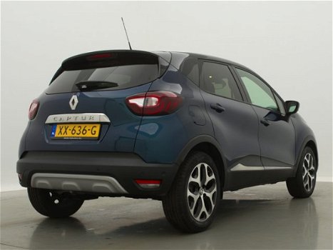 Renault Captur - TCe 90 Intens // 17 Inch LM Velgen/ Inparkeersysteem / Camera / Navigatie / Sensore - 1