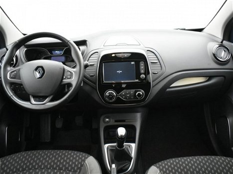 Renault Captur - TCe 90 Intens // 17 Inch LM Velgen/ Inparkeersysteem / Camera / Navigatie / Sensore - 1