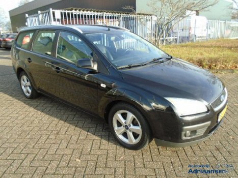 Ford Focus Wagon - 1.6 16V Ti-VCT Titanium - 1