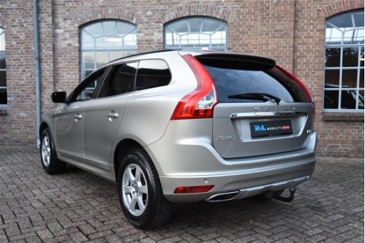 Volvo XC60 - 2.0 D4 FWD Momentum 181PK EURO 6 2014 94.367Km Navi Clima Cruise Trekhaak - 1